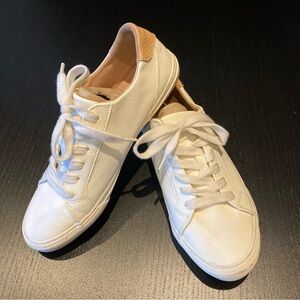Mens Diverse accessories Beige and White Sneakers